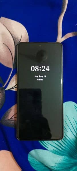 infinix note 30 pro with wireless chrging 8