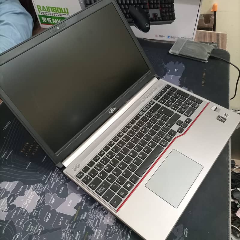 Fujitsu LIFEBOOK E754 Core™ i7-4600M Gen 8GB DDR3L Ram 500GB HDD 11