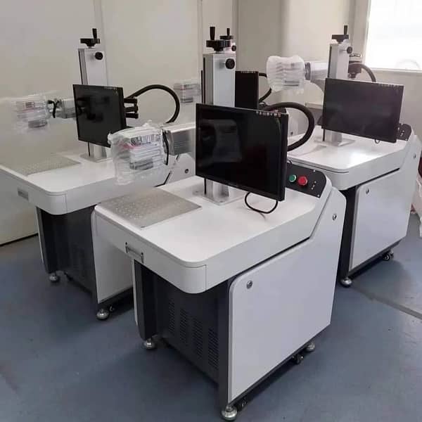 Fiber laser marking machine 0