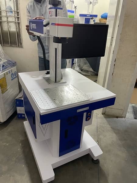 Fiber laser marking machine 4