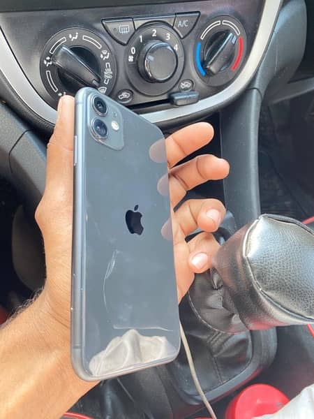 i phone 11 non pta jv 64gb with box condition 10/10 5