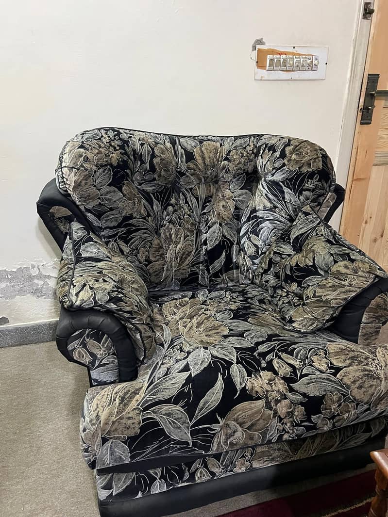 Floral Sofa Set for Sale 1