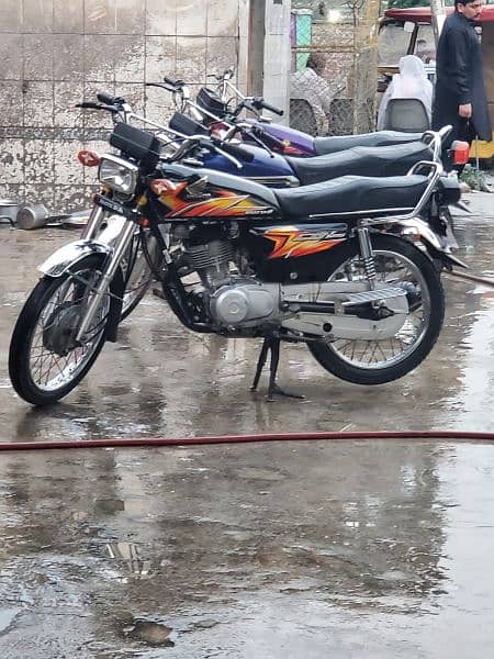 Honda 125 2021 model all Punjab no for sale Whatsapp 03165776834 2