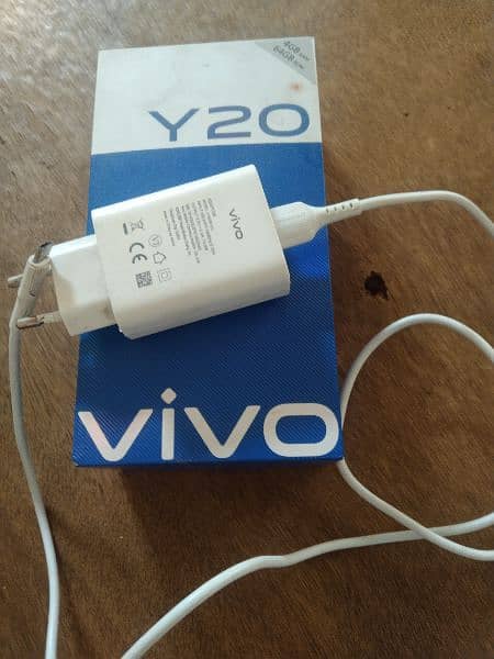 vivo y20 brand 4+64. 9