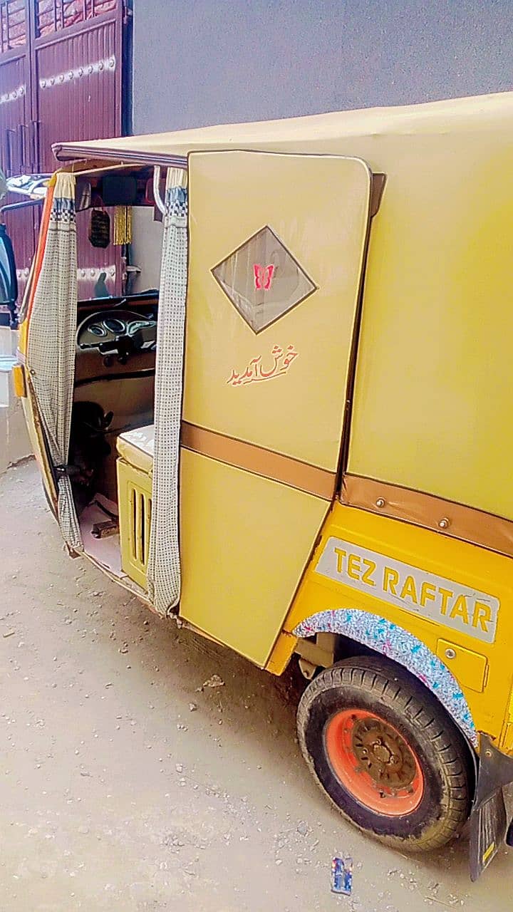 Tez Raftar Auto rickshaw just like new condition 7