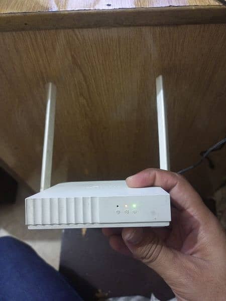 tplink WiFi router 820n working condition 0
