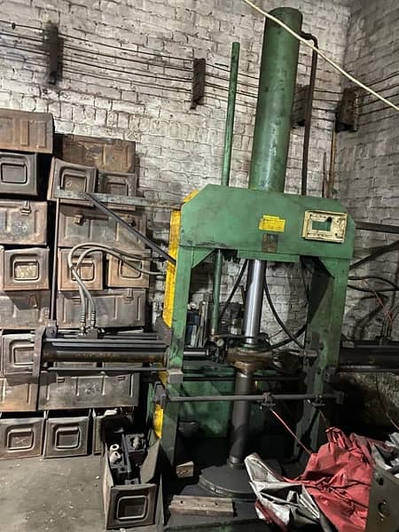 3 side Hydraulic Press 1