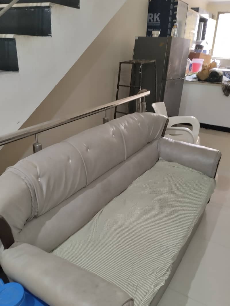 Seven seater used sofa set 2