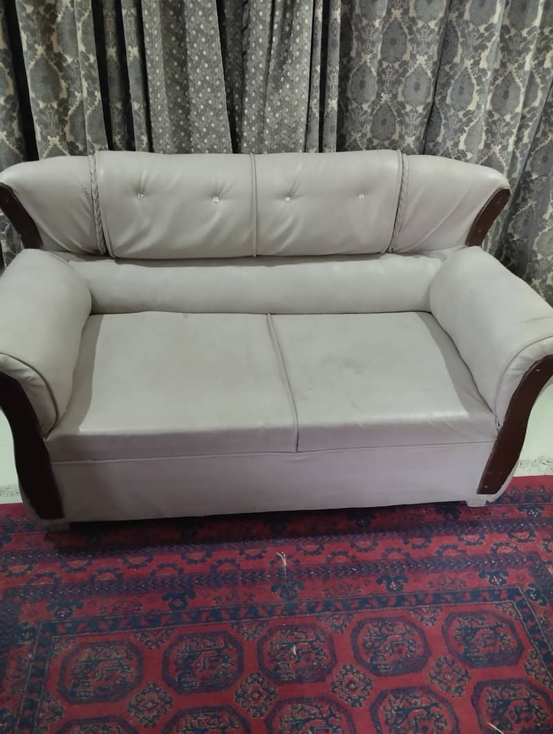 Seven seater used sofa set 5