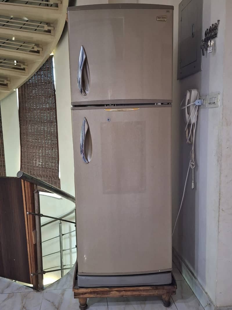 Refrigerator full size 0