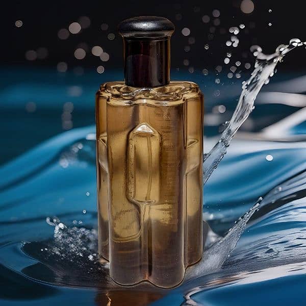 Perfume with Aquatic and Woody fragrance - Buzzy Balsoon 3