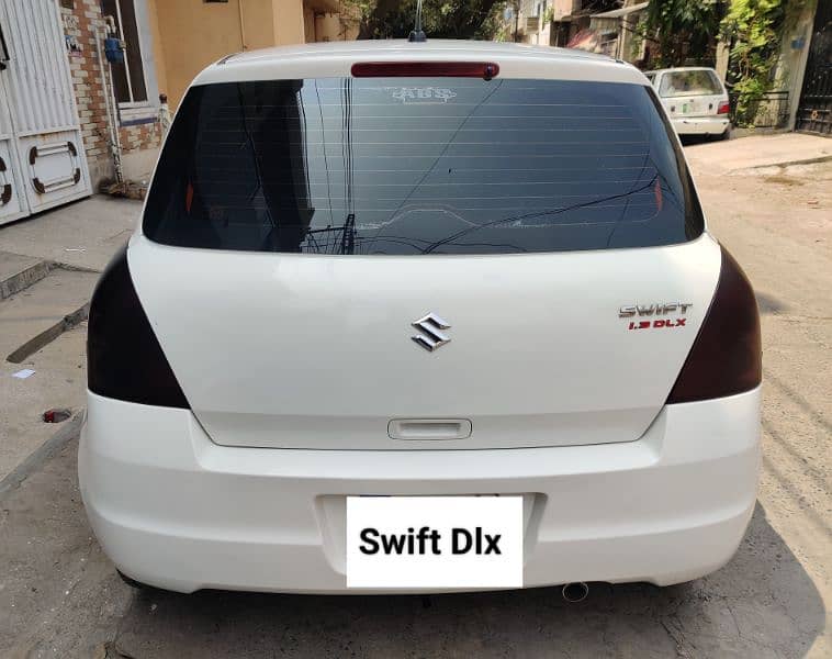 Suzuki Swift DLX 2015 1