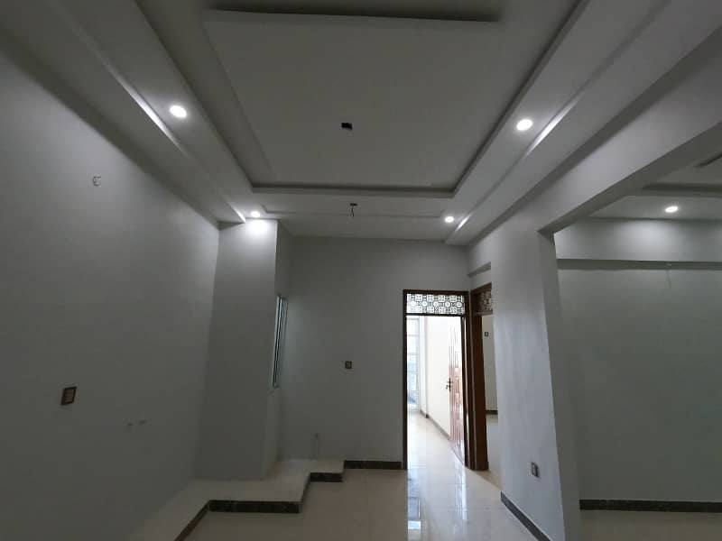 Prime Location 1250 Square Feet Flat In Scheme 33 For Sale At Good Location 2