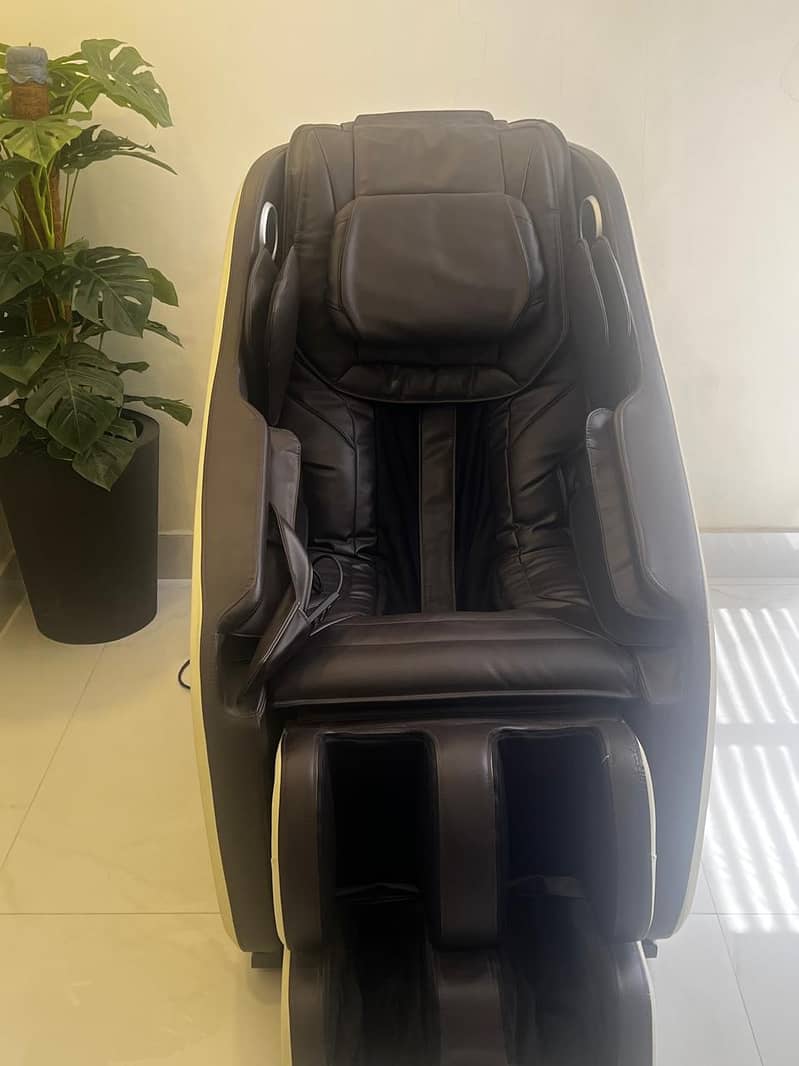 JC Buckman ReviveUs 3D Massage Chair/Full body Massager machine 6