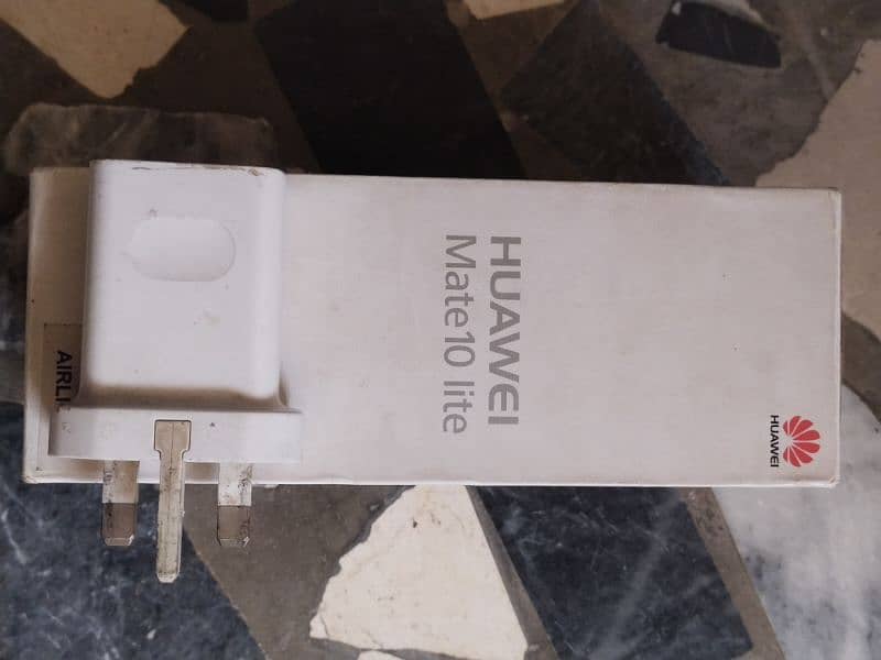 Huawei Mate 10 Lite - 4GB RAM, 64GB ROM, 8/10 Condition! 7