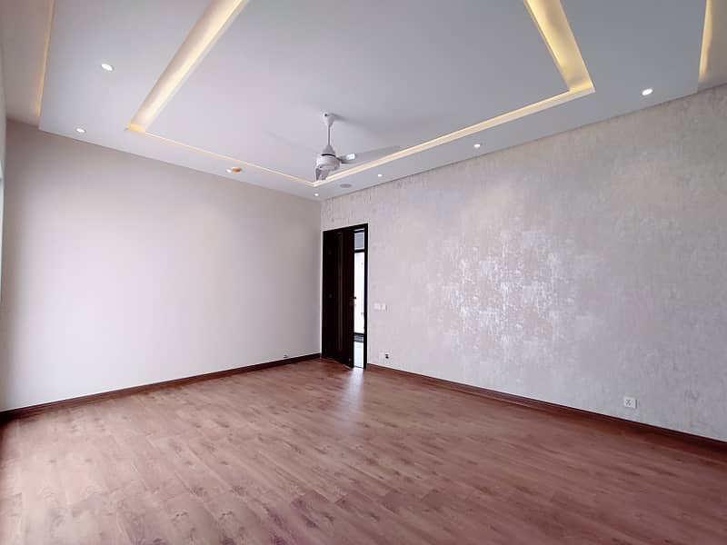 1 KANAL HOUSE AVAILABLE FOR RENT IN DHA 22