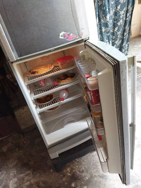 dawlance fridge 0