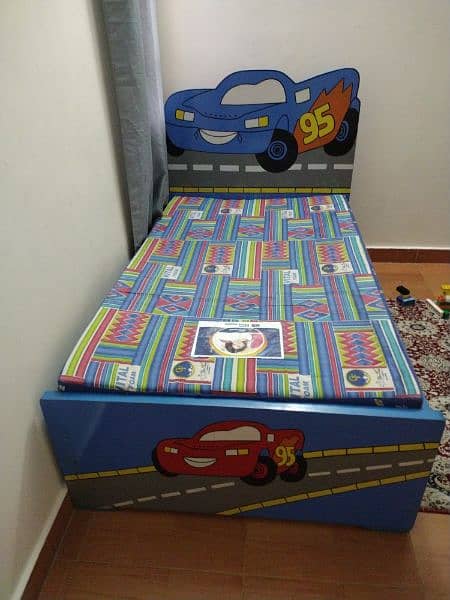 Kids bed with mattress 0