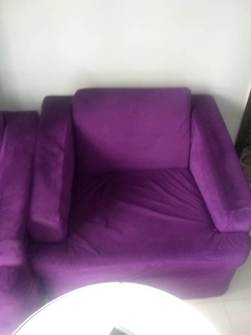Neat and clean sofa for sale in reasonable price 1