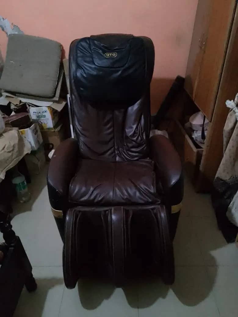 OTO Adelle One AD-01 Recliner Chair 0