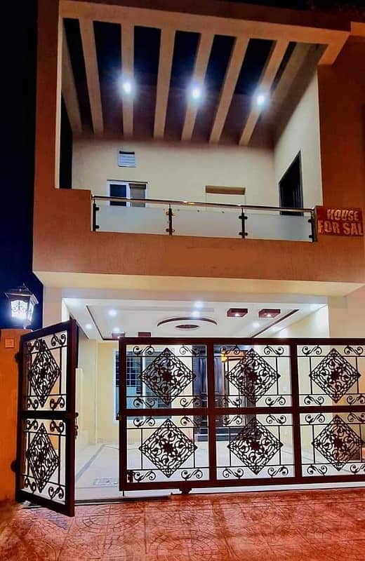 Bahria Town Phase 8 7 Marla Designer House 5 Beds With Attached Baths Outstanding Location On Investor Rate 0