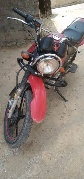 Yamaha ybrg 125 chakwal numbar Bick hai achi condition main hai 0