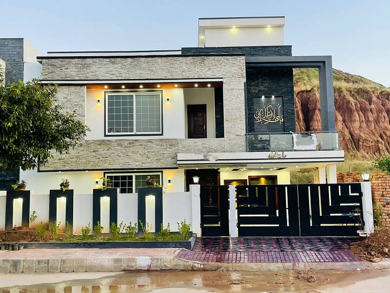 Bahria Town Phase 8 - 15 Marla Designer House 6 Beds With Attached Baths Outstanding Location On Investor Rate 1