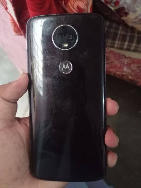 MOTo E5 plus 0