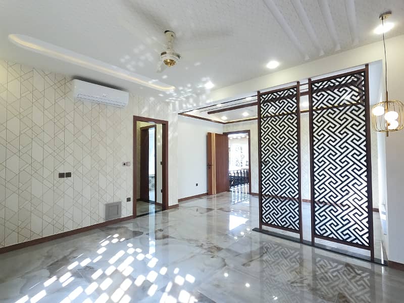 Prime Location 28 Marla House For sale In The Perfect Location Of Bahria Greens - Overseas Enclave 29