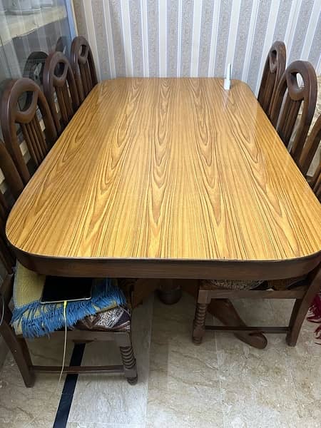 Dining table with 8 chair 0