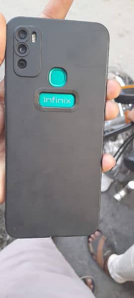 Infinix hot 9 play with box 2