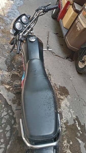 Honda dream CD70 2017 model 4