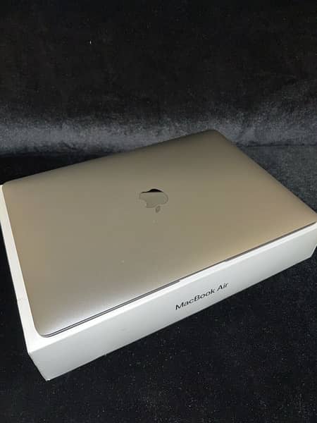 MACBOOK AIR 2019 1