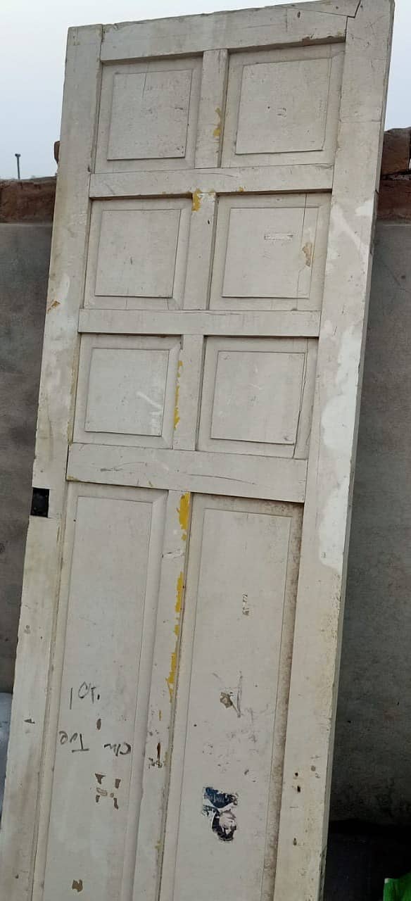 Used door of diyar wood size of each side is 2 feet height 6 feet 0