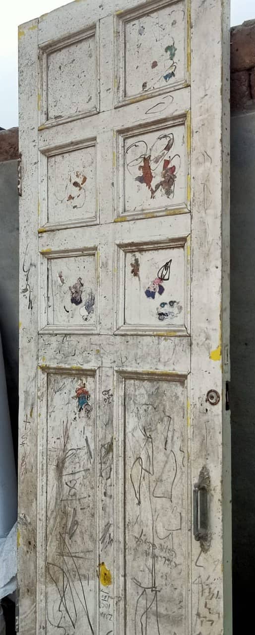 Used door of diyar wood size of each side is 2 feet height 6 feet 1