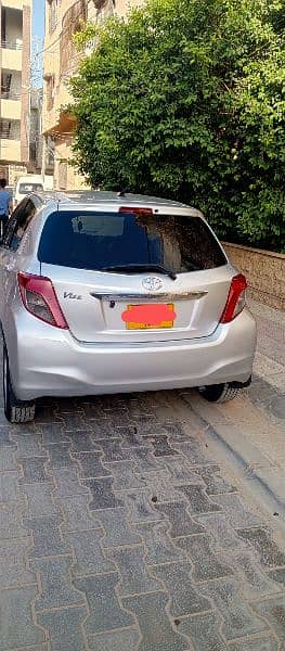 Toyota Vitz 2011/2014 mint condition 5