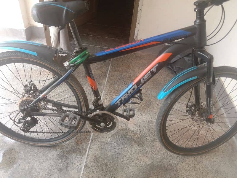 Sports Bicycle with gear mounted 10/ 9 Condition 1