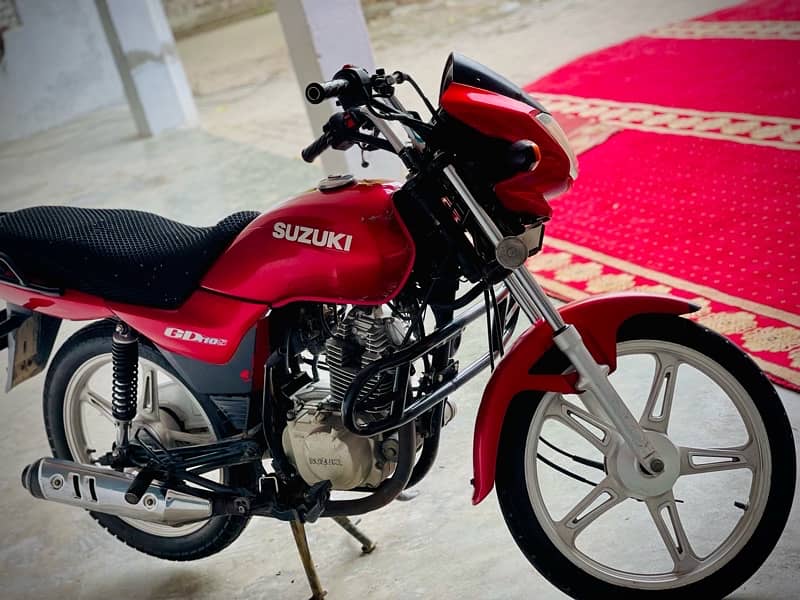 Suzuki gd 110s urgent sale 03127075731 watsapp 2