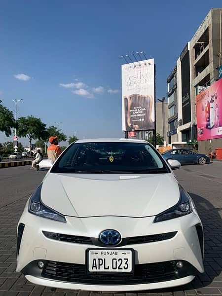 Toyota Prius 2020 for Sale in Lahore 2