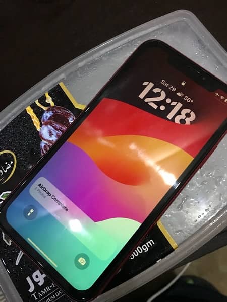 iPhone XR 64 GB Red Product 4