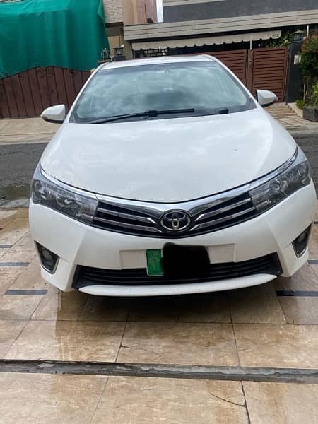 Toyota Altis Grande 2015 1