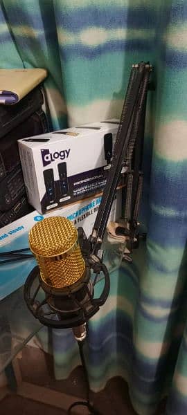 BM 800 mic with arm stand 1