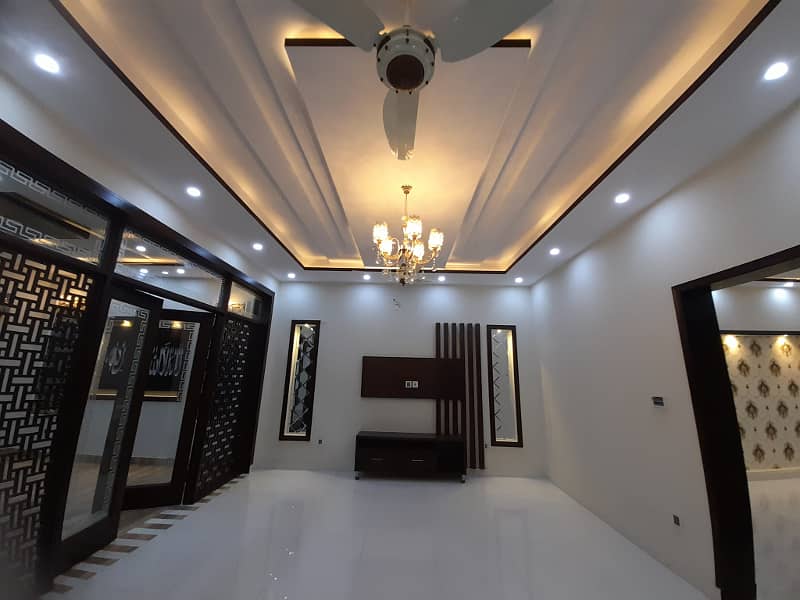 10 Marla Beautiful House For Sale In Janiper Block Bahria Town Lahore 14