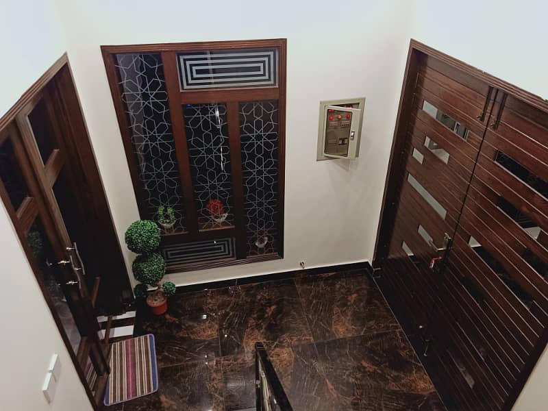 10 Marla Lavish House For Sale In Janiper Block Bahria Town Lahore 6