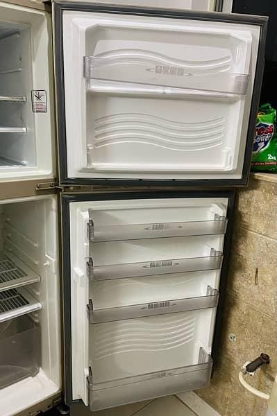 dawlance refrigerator 0