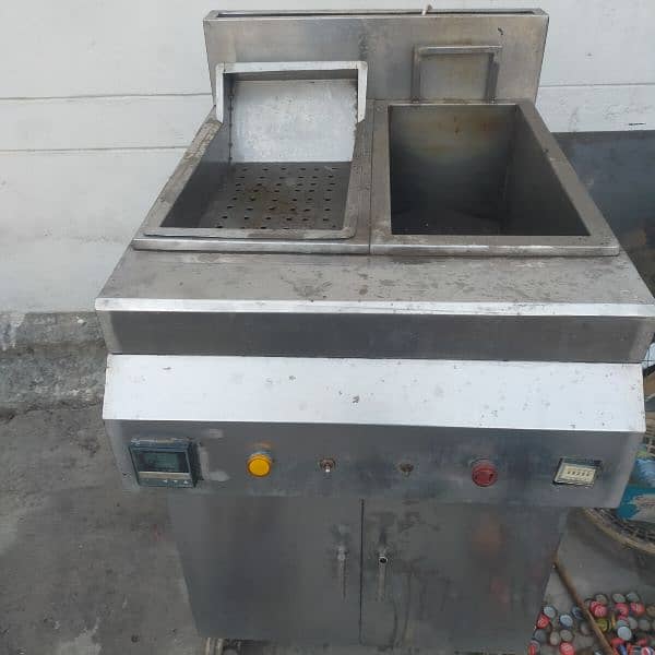 pizza oven and fryer 3