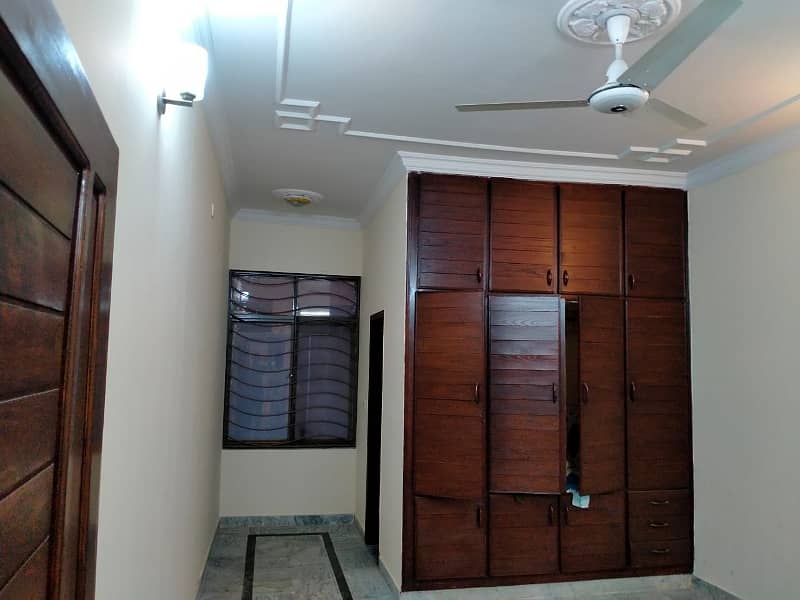 I-8/2 GROUND FLOOR NEAR TO SHIFA AND METRO STATION BEST FOR SHORT FAMILIES 19
