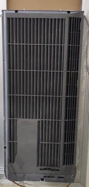 Window AC 110. bhut achi cooling. condition 10/10.03485024437 1