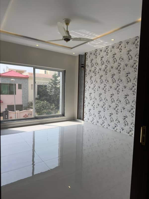 10 Marla House For Sale In Jinnah Block Bahria Town Lahore 15