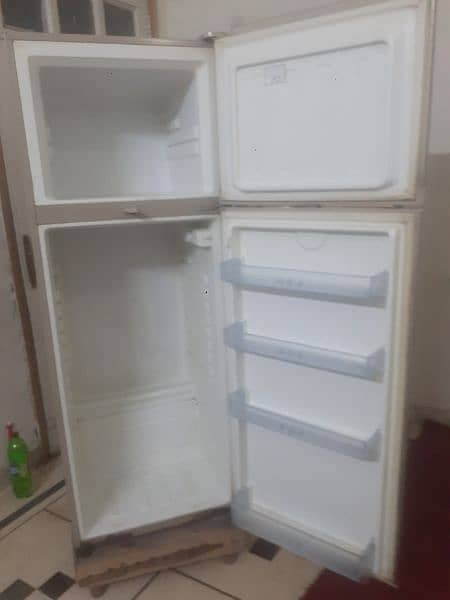 Refrigerator for sale 3